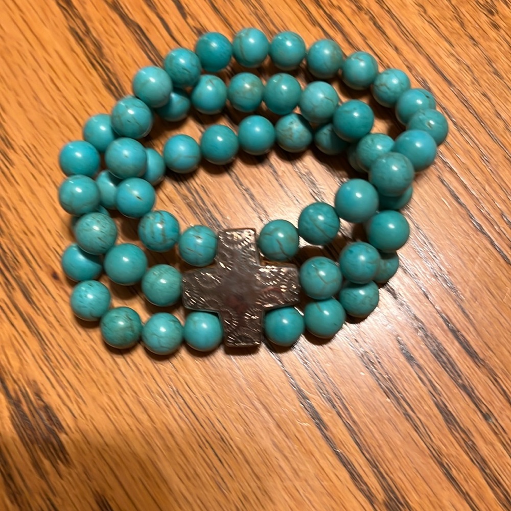 Silpada stretch howlite and sterling bracelet